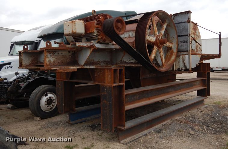 image for item ED9969 Pioneer Engineering  crusher