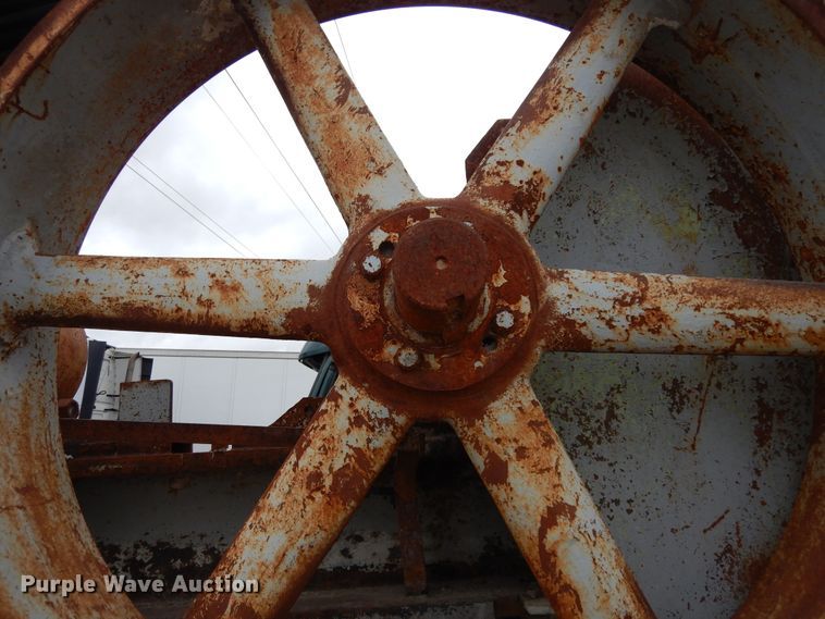 image for item ED9969 Pioneer Engineering  crusher