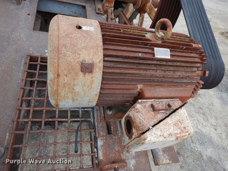 image for item ED9969 Pioneer Engineering  crusher