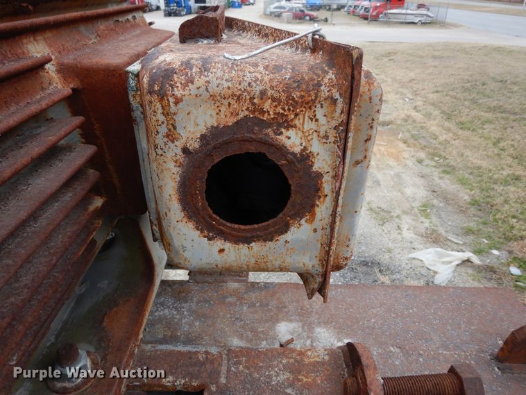 image for item ED9969 Pioneer Engineering  crusher