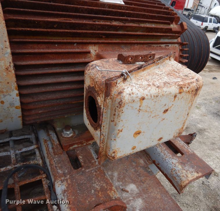 image for item ED9969 Pioneer Engineering  crusher