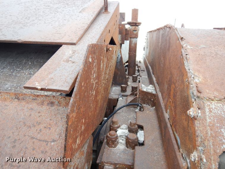 image for item ED9969 Pioneer Engineering  crusher