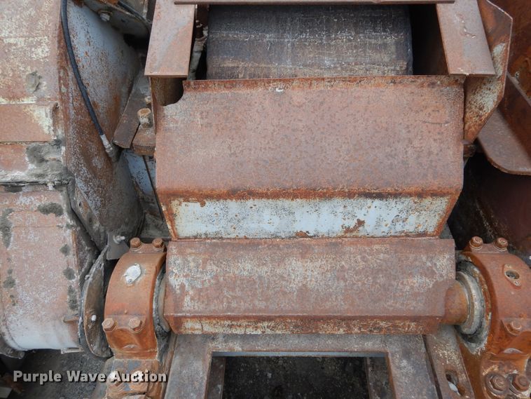image for item ED9969 Pioneer Engineering  crusher
