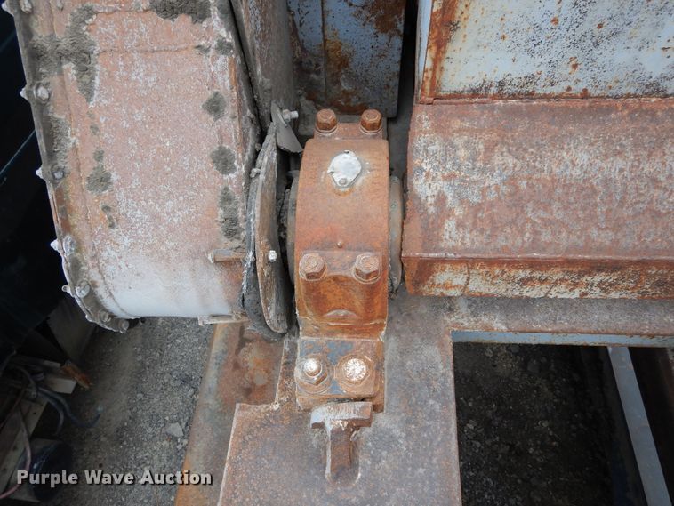 image for item ED9969 Pioneer Engineering  crusher