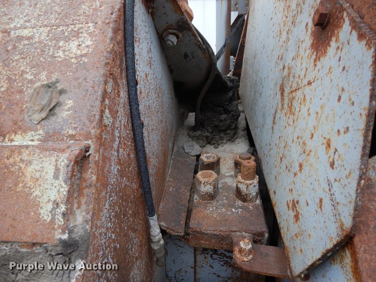 image for item ED9969 Pioneer Engineering  crusher