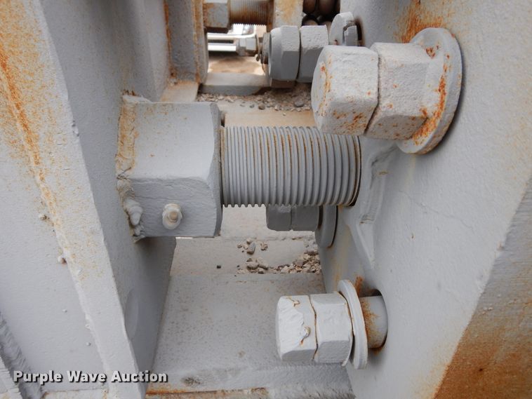 image for item ED9969 Pioneer Engineering  crusher