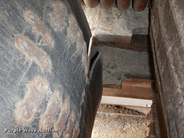 image for item ED9969 Pioneer Engineering  crusher