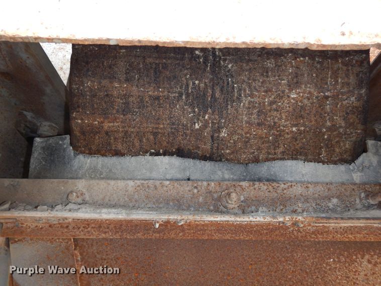 image for item ED9969 Pioneer Engineering  crusher