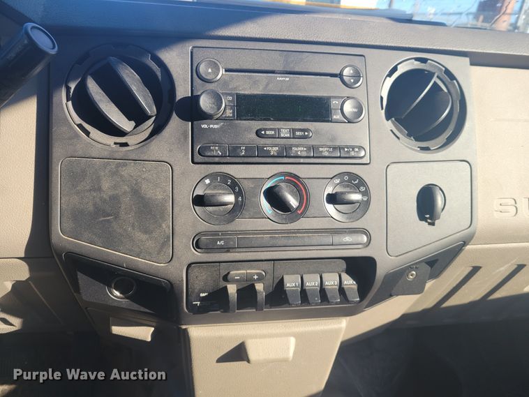 image for item GT9575 2008 Ford F550 Super Duty XL  Crew Cab flatbed truck