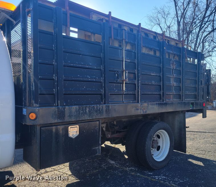 image for item GT9575 2008 Ford F550 Super Duty XL  Crew Cab flatbed truck