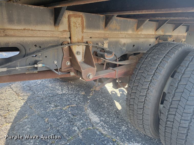 image for item GT9575 2008 Ford F550 Super Duty XL  Crew Cab flatbed truck