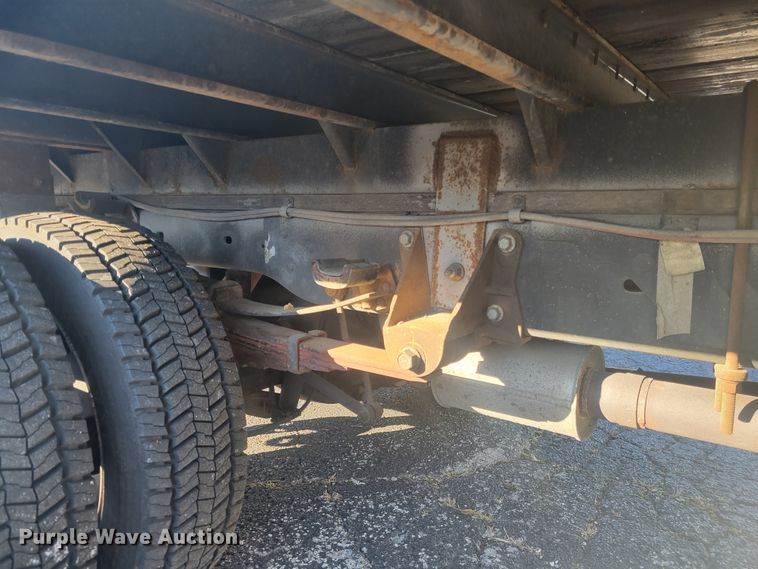 image for item GT9575 2008 Ford F550 Super Duty XL  Crew Cab flatbed truck