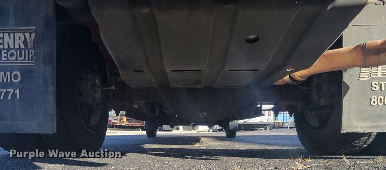 image for item GT9575 2008 Ford F550 Super Duty XL  Crew Cab flatbed truck