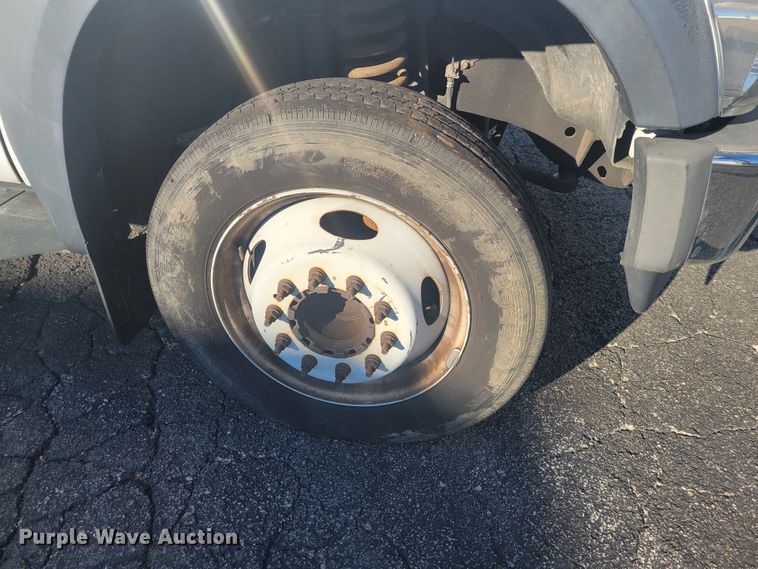 image for item GT9575 2008 Ford F550 Super Duty XL  Crew Cab flatbed truck