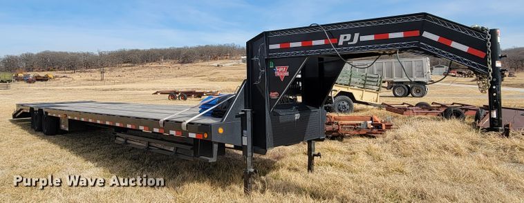 image for item HF9267 2020 PJ Trailer  equipment trailer