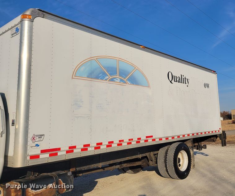 image for item HK9258 2005 Ford F750 Super Duty XLT  box truck