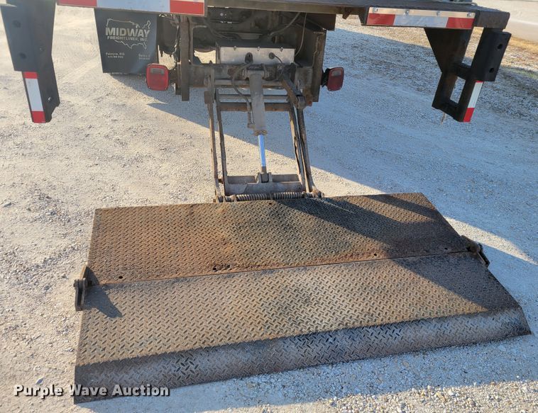 image for item HK9258 2005 Ford F750 Super Duty XLT  box truck