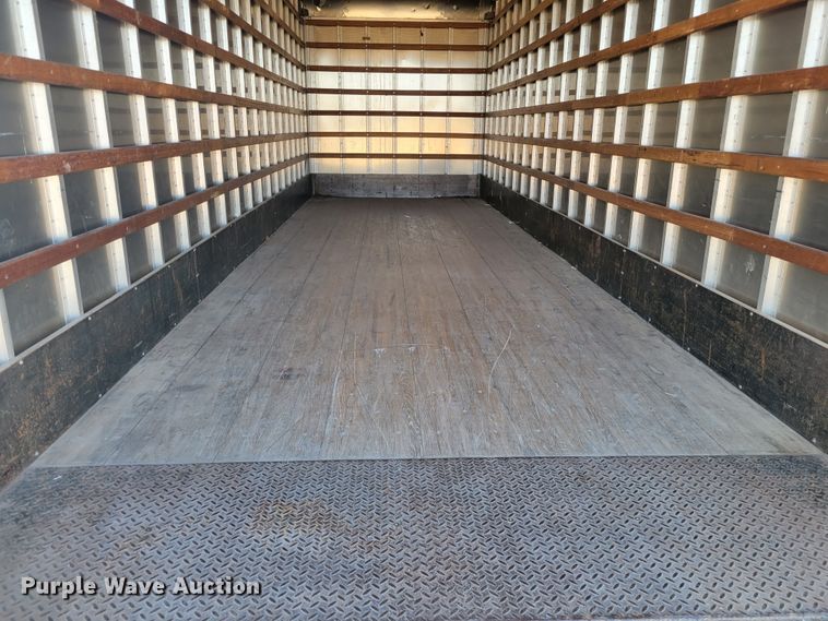 image for item HK9258 2005 Ford F750 Super Duty XLT  box truck