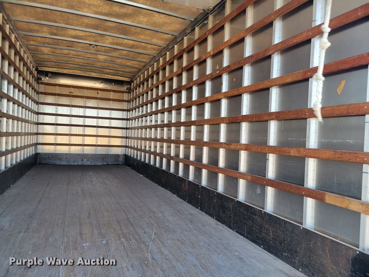 image for item HK9258 2005 Ford F750 Super Duty XLT  box truck