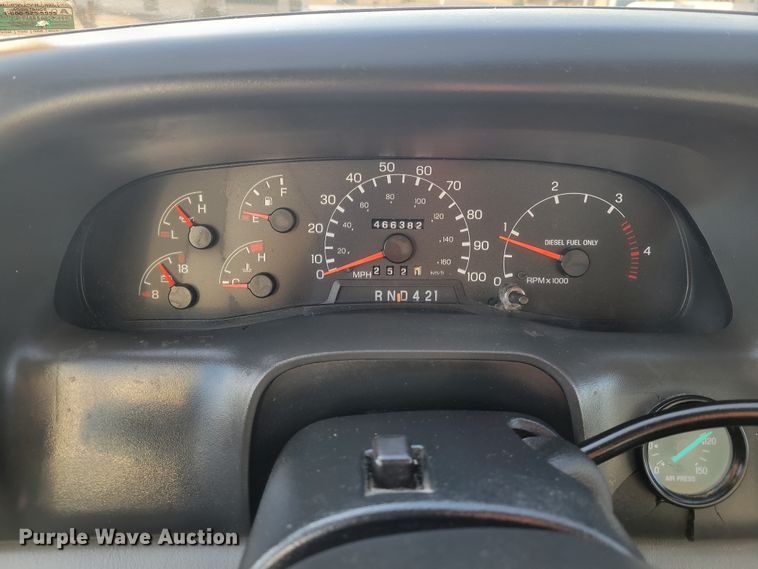 image for item HK9258 2005 Ford F750 Super Duty XLT  box truck