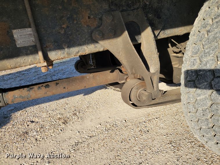 image for item HK9258 2005 Ford F750 Super Duty XLT  box truck