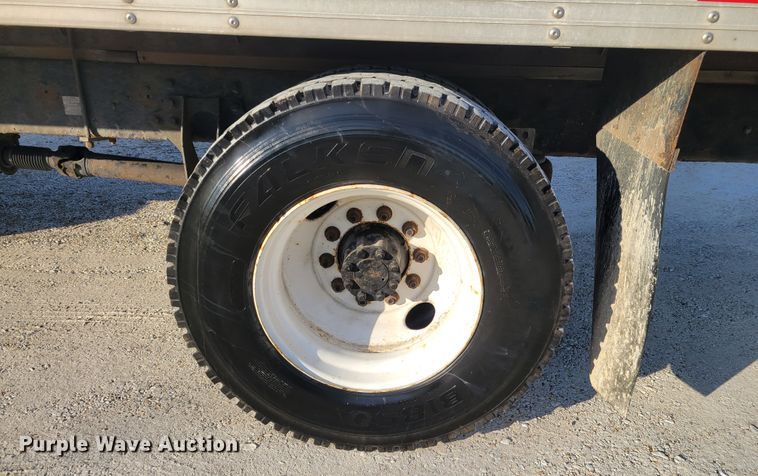 image for item HK9258 2005 Ford F750 Super Duty XLT  box truck