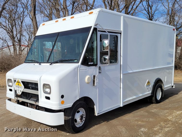 image for item HK9272 2007 Ford E350 Super Duty  delivery truck