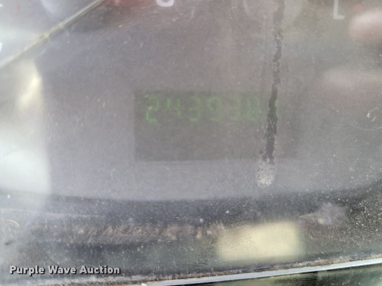 image for item HK9272 2007 Ford E350 Super Duty  delivery truck