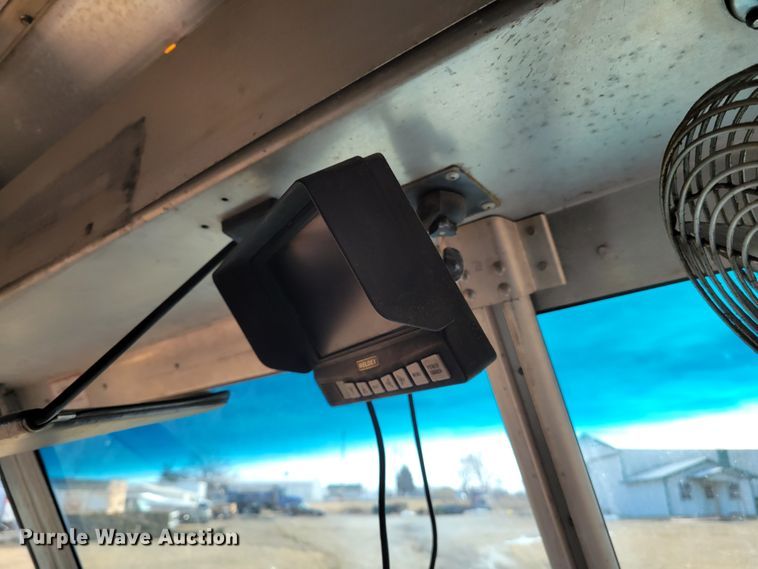 image for item HK9272 2007 Ford E350 Super Duty  delivery truck