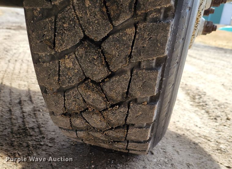 image for item HK9272 2007 Ford E350 Super Duty  delivery truck