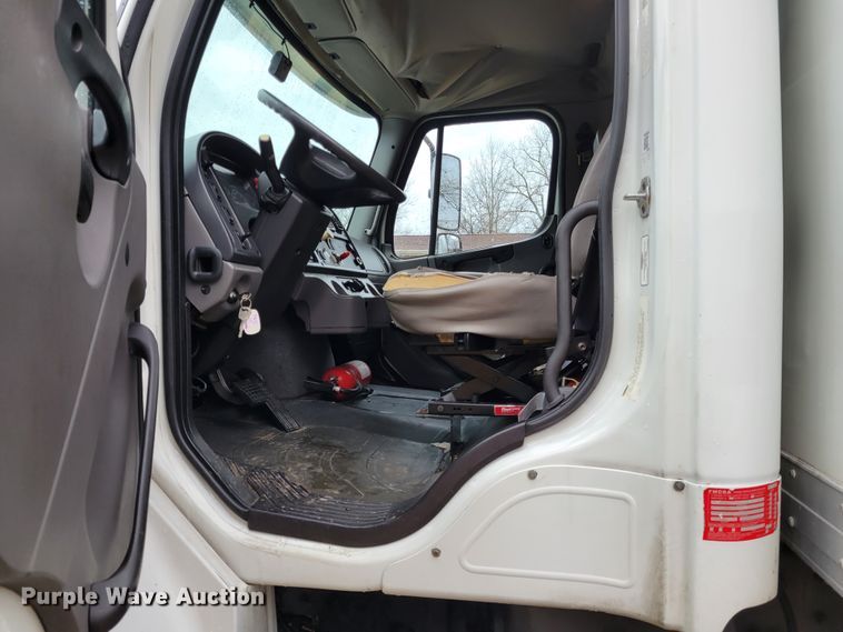 image for item HK9300 2011 Freightliner M2 106  box truck