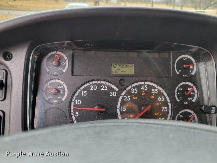 image for item HK9300 2011 Freightliner M2 106  box truck