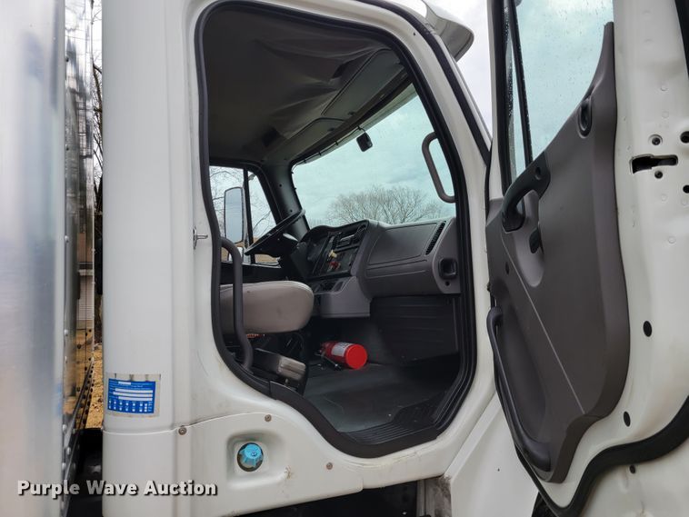 image for item HK9300 2011 Freightliner M2 106  box truck