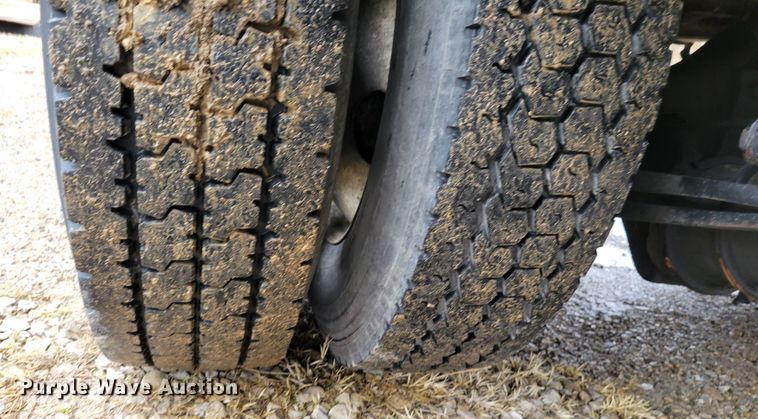 image for item HK9300 2011 Freightliner M2 106  box truck