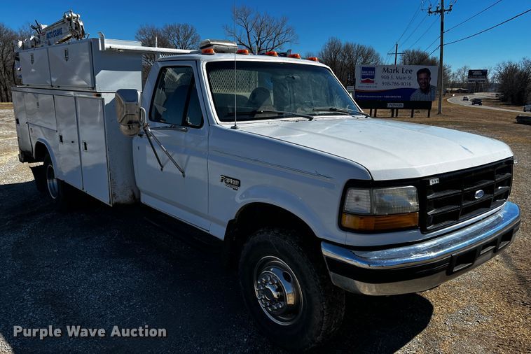 image for item ID9746 1997 Ford F450 Super Duty  utility / service truck