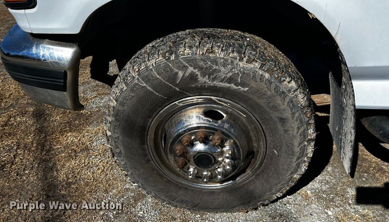 image for item ID9746 1997 Ford F450 Super Duty  utility / service truck