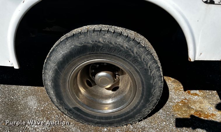 image for item ID9746 1997 Ford F450 Super Duty  utility / service truck