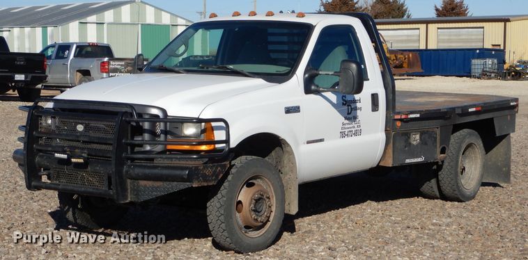 image for item IE9642 2000 Ford F550 Super Duty XL  flatbed truck