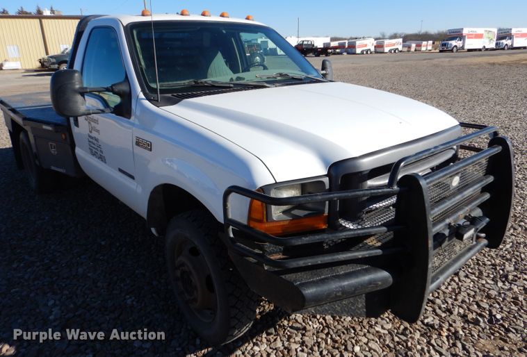 image for item IE9642 2000 Ford F550 Super Duty XL  flatbed truck