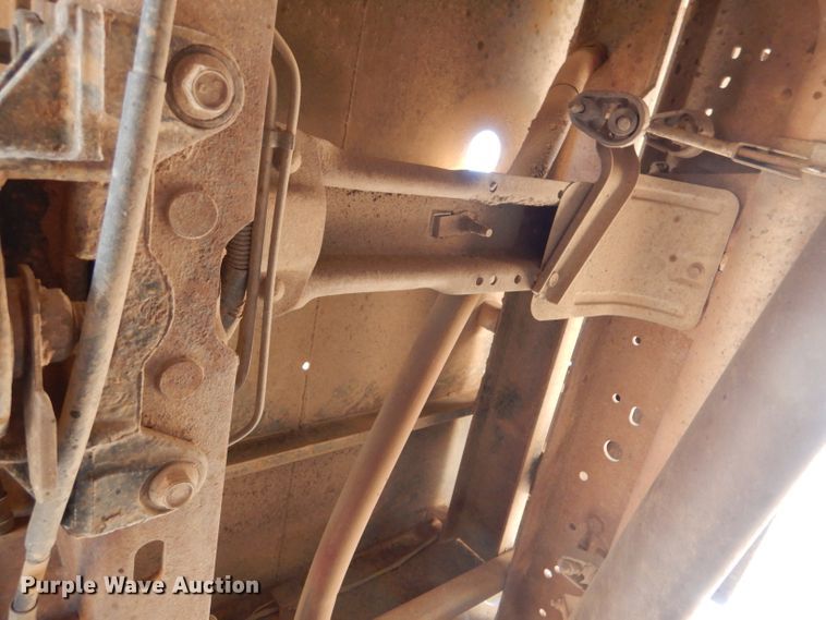 image for item IE9642 2000 Ford F550 Super Duty XL  flatbed truck