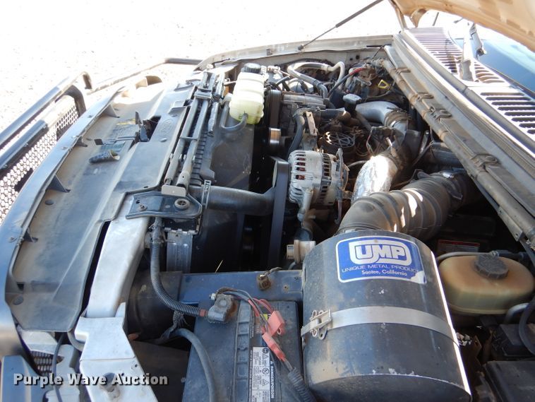 image for item IE9642 2000 Ford F550 Super Duty XL  flatbed truck