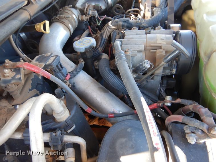 image for item IE9642 2000 Ford F550 Super Duty XL  flatbed truck