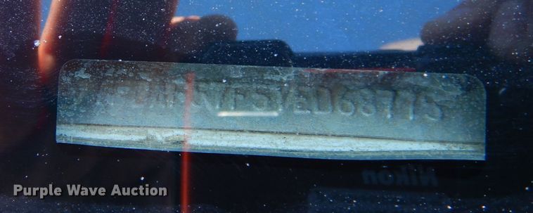 image for item IE9642 2000 Ford F550 Super Duty XL  flatbed truck