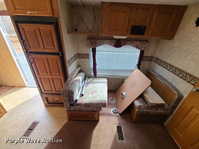 image for item IF9303 2005 Keystone Sprinter 259RBS  camper