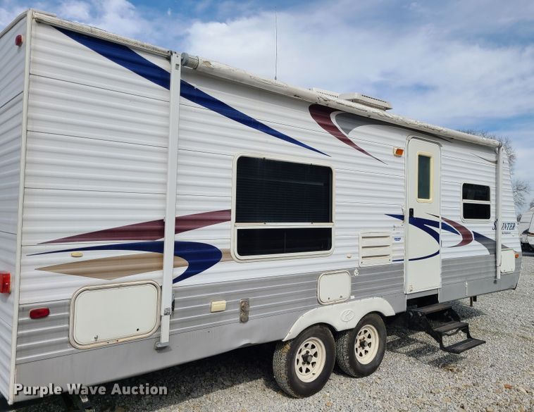 image for item IF9303 2005 Keystone Sprinter 259RBS  camper