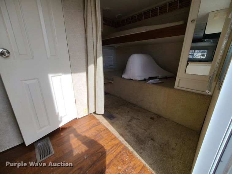 image for item IF9307 2005 Keystone Outback 23RS  camper