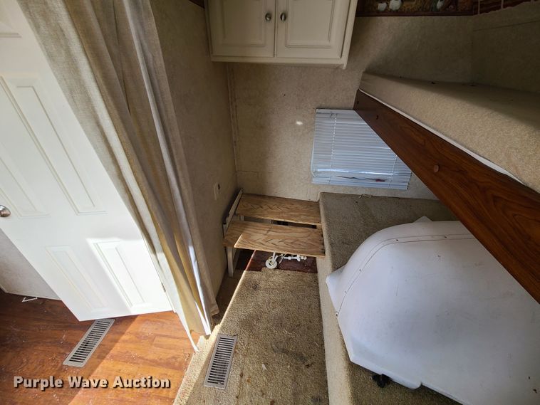 image for item IF9307 2005 Keystone Outback 23RS  camper