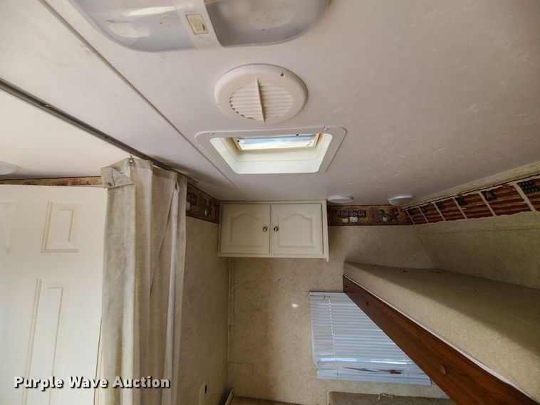 image for item IF9307 2005 Keystone Outback 23RS  camper