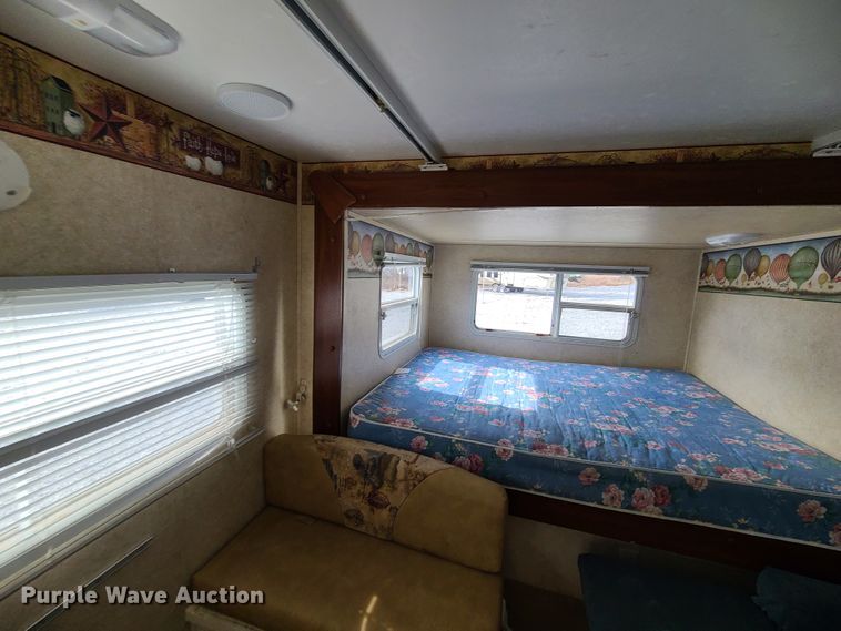 image for item IF9307 2005 Keystone Outback 23RS  camper