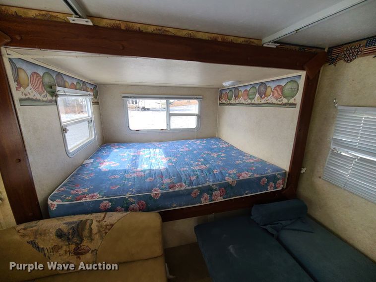 image for item IF9307 2005 Keystone Outback 23RS  camper